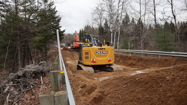 Travaux ponceau Route des lacs